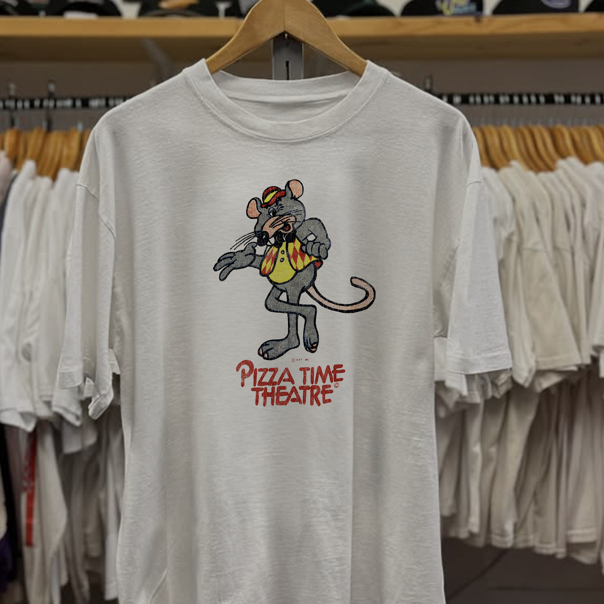 Vintage 70s Chuck E Cheese Washed White Graphic Graphic T-Shirt
