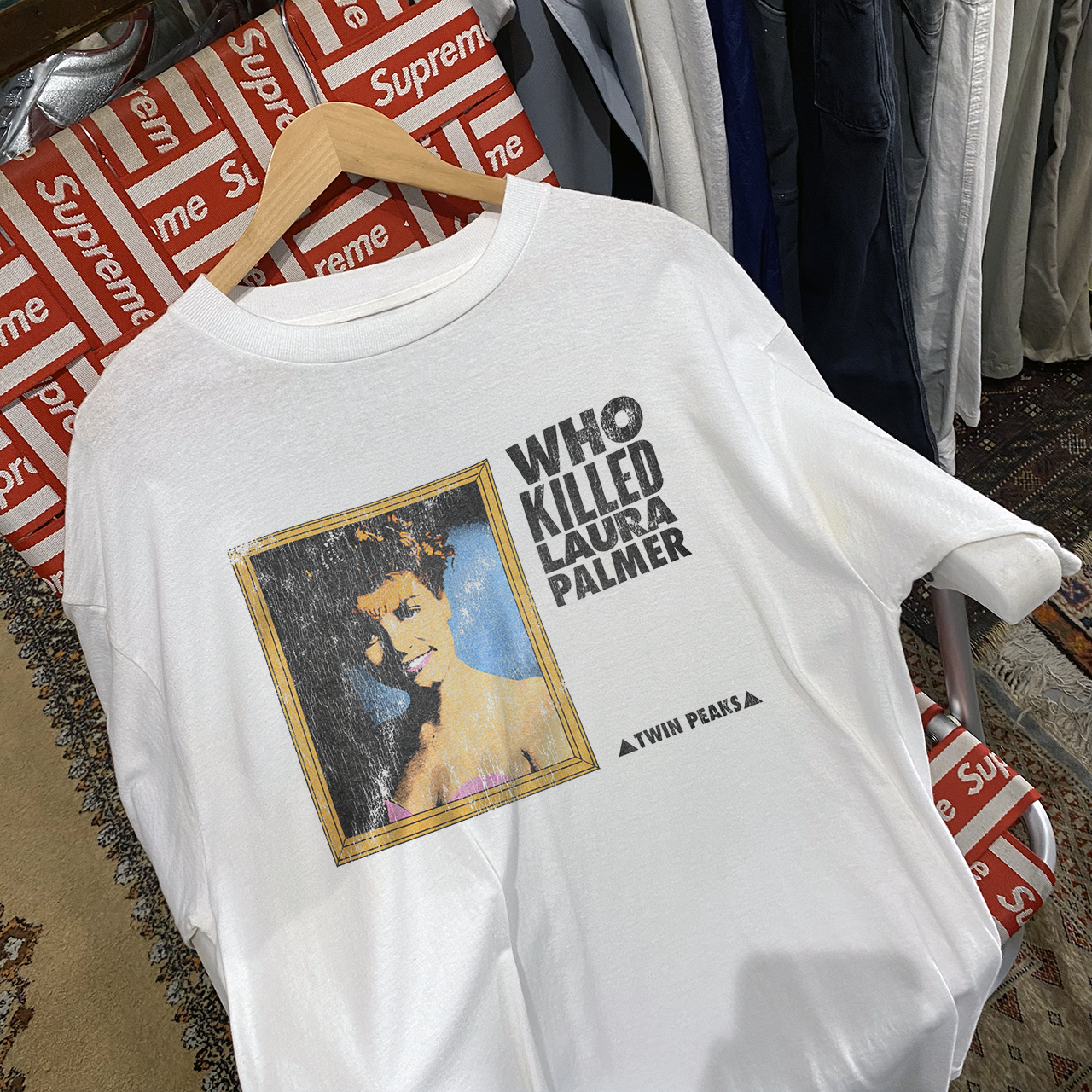 Vintage Who Killed Laura Palmer Twin Peaks Vintage Washed White Graphic T-Shirt