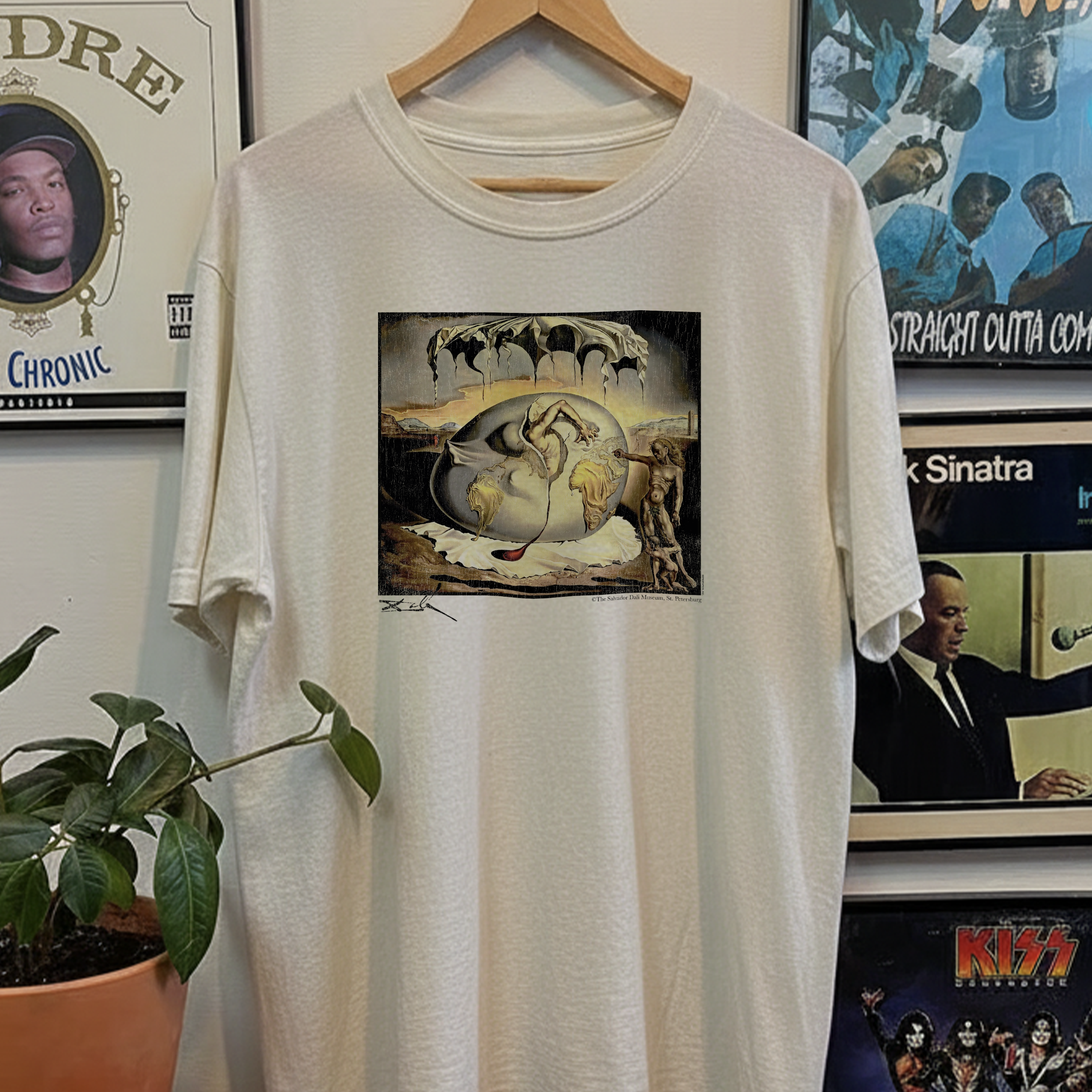 Vintage Rare Salvador Dali Geopoliticus Child Washed White Graphic Graphic T-Shirt