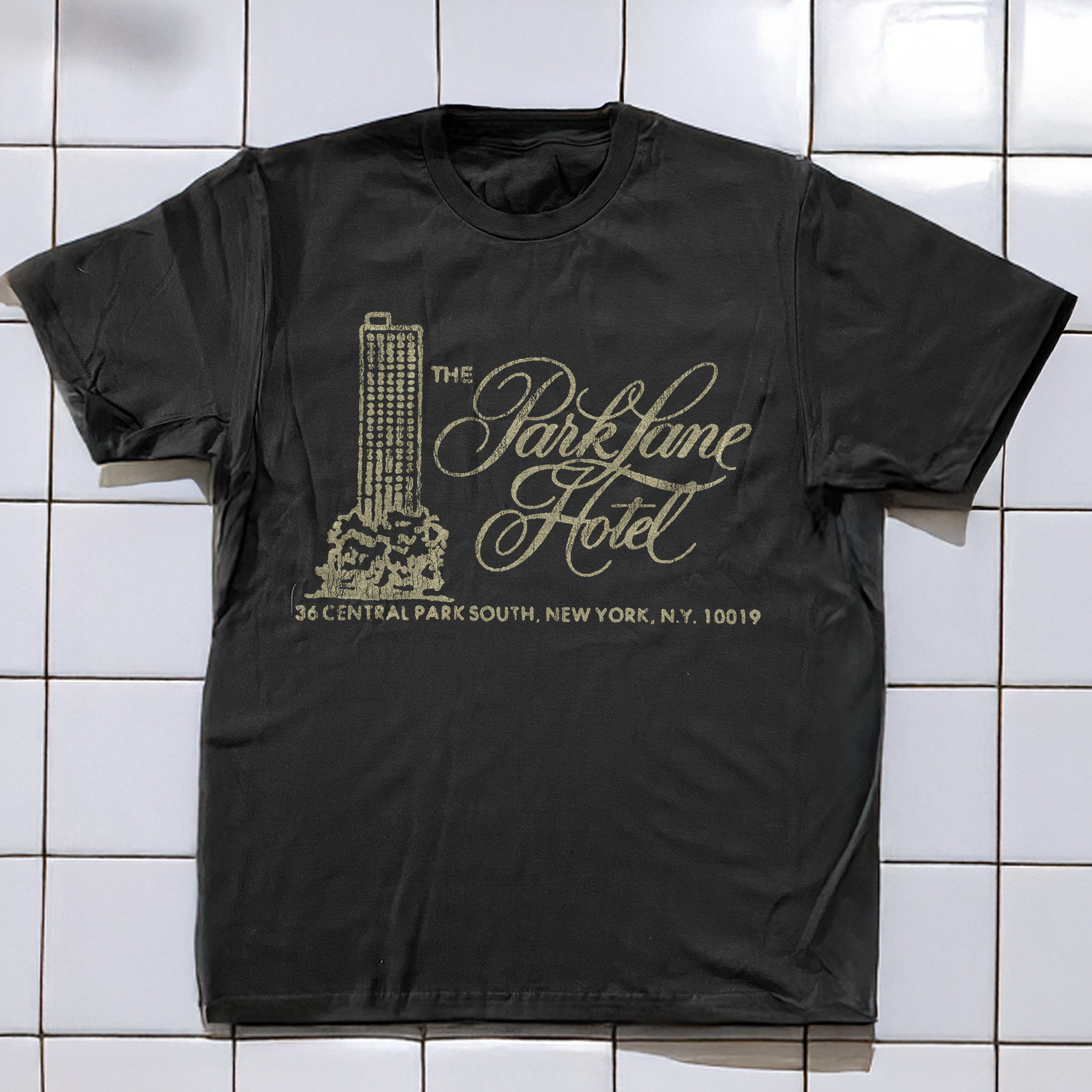 Vintage 90s Park Lane New York Hotel Rare Washed White Graphic T-Shirt