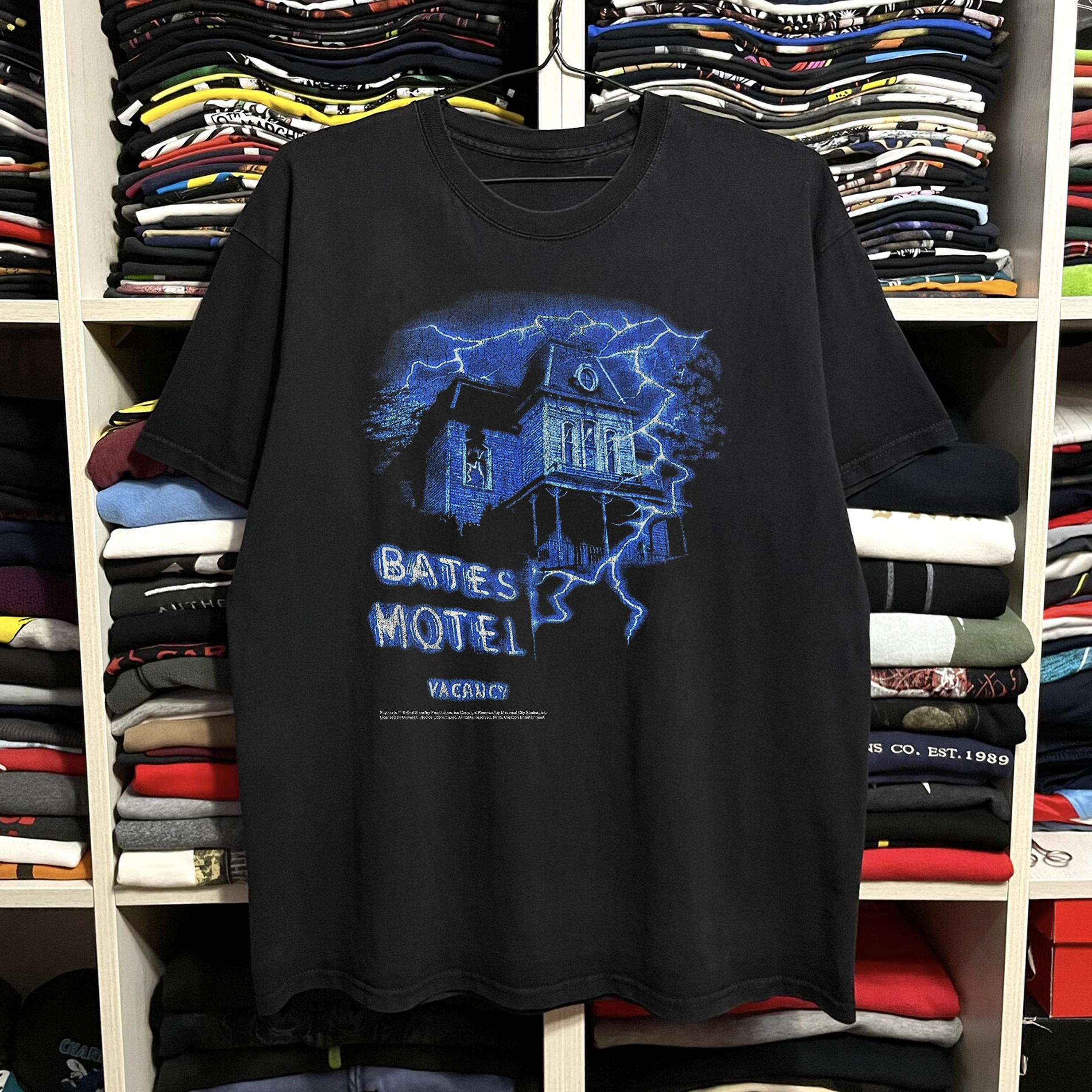 Vintage Rare Bates Motel Washed Black Graphic Graphic T-Shirt